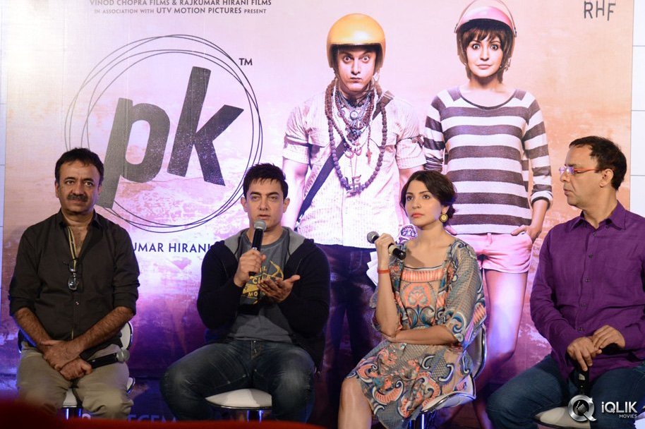 Aamir-Khan-PK-Movie-Press-Meet-Photos